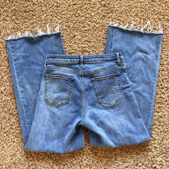 Quince Women’s Blue Frayed-Hem Straight Jeans - Picture 2 of 7